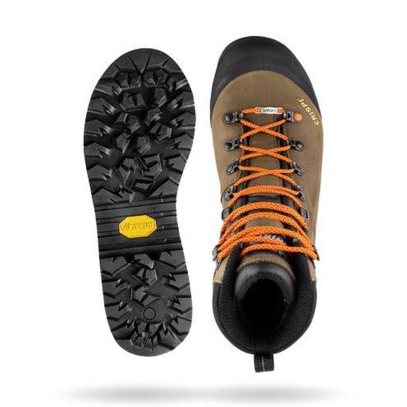 Vibram-sula på bruna Crispi Valdres kängor med djupt mönster för grepp