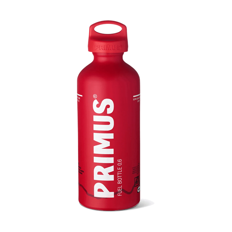 Primus 0.6L röd aluminiumbränsleflaska vit bakgrund