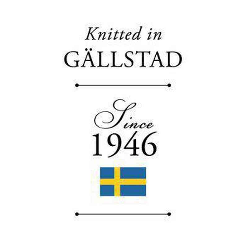 Gällstad-etikett med svensk flagga på vit bakgrund
