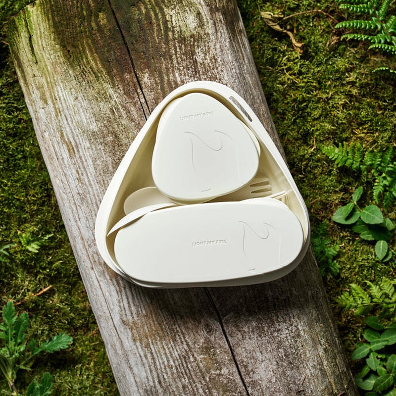 Vitt Lunchkit 2.0 med kåsor packat ihop med logotyp