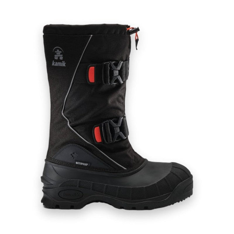 Innersida av Kamik Cody XT vinterkänga med reflektorstrimma och WATERPROOF-text