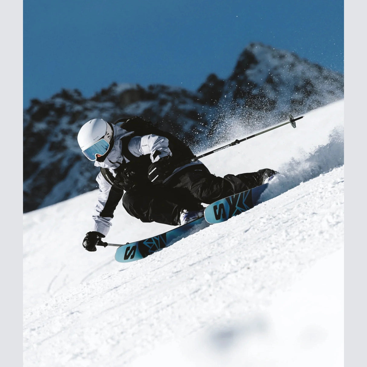 QST 100 COSMIC SKY Skidor Freeride